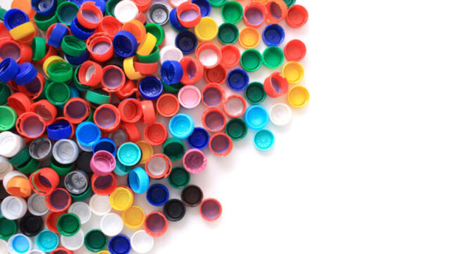 По итогам 2021 года жители Тверской области принесли в почтовые отделения больше тонны «добрых крышечек»