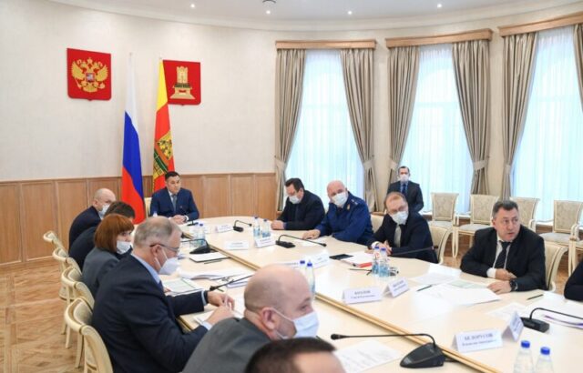Глава региона Игорь Руденя поставил задачи по усилению амбулаторного звена и мер профилактики Глава региона Игорь Руденя поставил задачи по усилению амбулаторного звена и мер профилактики