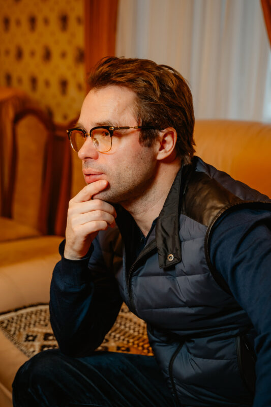 Известный актер Виталий Гогунский рассказал о переезде в Тверь и силе творчества Пушкина