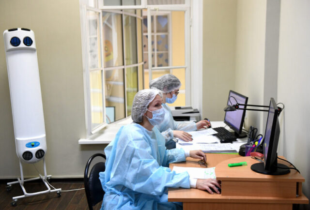 За сутки в ЦАПы Тверской области обратились больше 4,2 тысяч человек с симптомами ОРВИ и ковида За сутки в ЦАПы Тверской области обратились больше 4,2 тысяч человек с симптомами ОРВИ и ковида