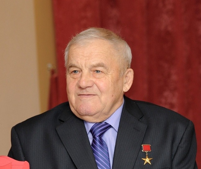 Игорь Руденя поздравил с юбилеем Героя Социалистического Труда Евгения Алексеевича Яковлева