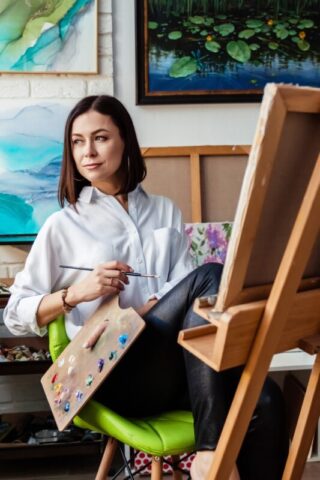 Жителей Твери приглашают на встречу с участницей выставки "Арт-прорыв" Жителей Твери приглашают на встречу с участницей выставки "Арт-прорыв"