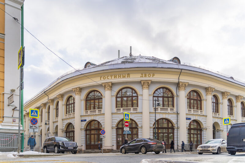 «Торжокские золотошвеи» участвуют в художественно-промышленной выставке в Москве