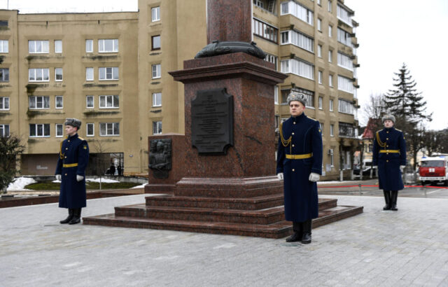Игорь Руденя принял участие в торжественных мероприятиях в честь Дня защитника Отечества в Твери Игорь Руденя принял участие в торжественных мероприятиях в честь Дня защитника Отечества в Твери