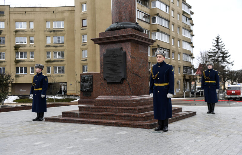 Игорь Руденя принял участие в торжественных мероприятиях в честь Дня защитника Отечества в Твери