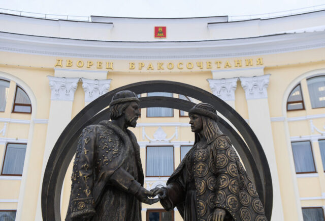 22 февраля в Твери в областном Дворце бракосочетания обменяются клятвами 50 пар 840 пар зарегистрировали брак в Тверской области за первые два месяца 2022 года