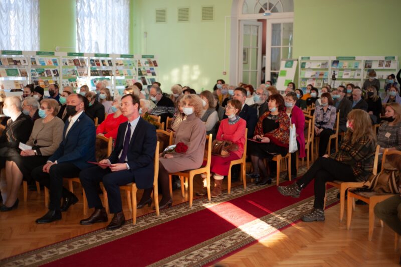 В библиотеке имени Горького торжественно открыли Неделю тверской книги