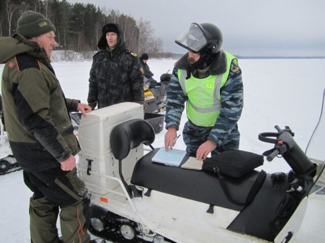 Жителям Тверской области напоминают о своевременной регистрации снегоходов