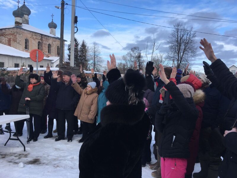 Под Тверью жители проголосовали за поддержанное губернатором благоустройство площади Под Тверью жители проголосовали за поддержанное губернатором благоустройство площади