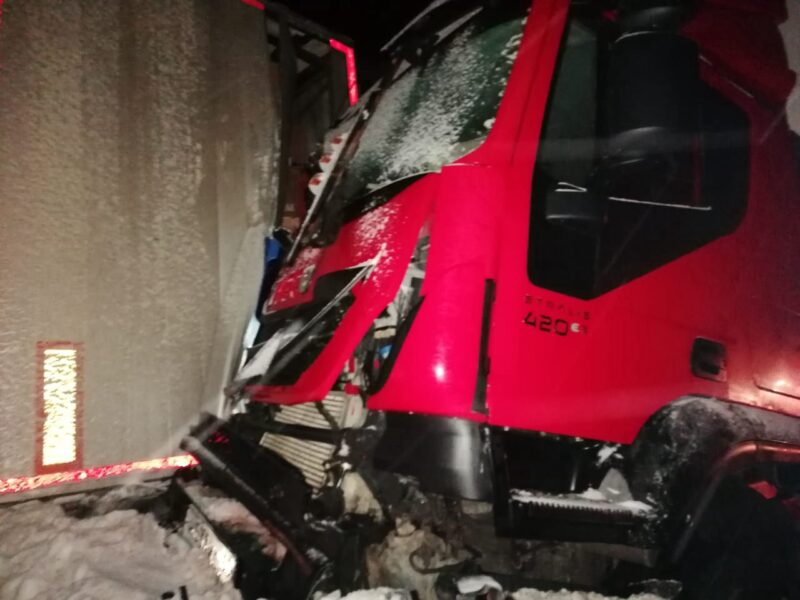 Страшное ДТП с четырьмя автомобилями произошло в Тверской области Страшное ДТП с четырьмя автомобилями произошло в Тверской области