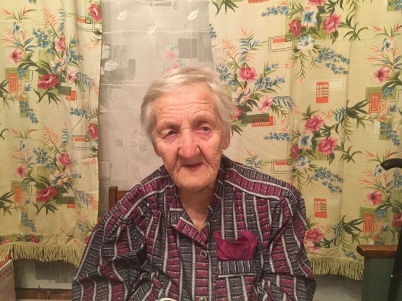 Игорь Руденя поздравил со 100-летием ветерана Великой Отечественной войны Анну Елагину