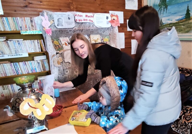 В библиотеке Западной Двины дети познакомились с Аланом Милном В библиотеке Западной Двины дети познакомились с Аланом Милном