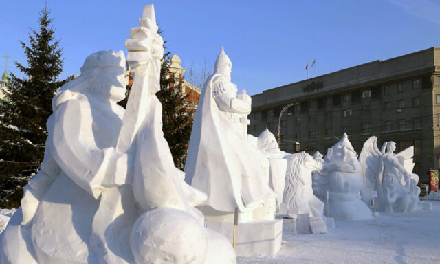Досуговый центр "Мир" объявляет конкурс снежных скульптур