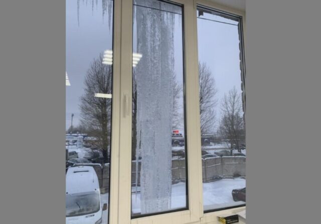 Житель Твери продает на сайте объявлений большую сосульку Житель Твери продает на сайте объявлений большую сосульку