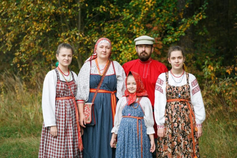 Тверские семьи могут принять участие в международном фотоконкурсе «Мама и дети в национальных костюмах» Тверские семьи могут принять участие в международном фотоконкурсе «Мама и дети в национальных костюмах»