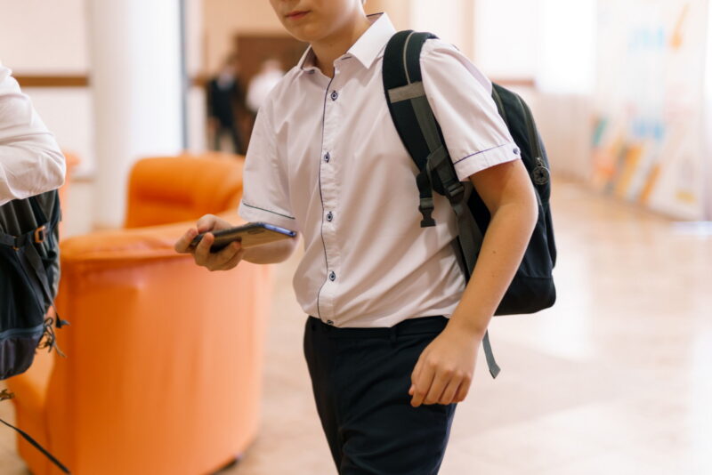 «Сферум» приглашает школьников создать свой собственный стикерпак для чатов