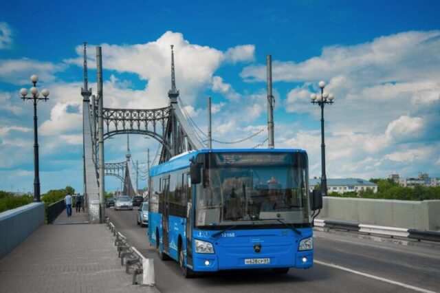 Работающие школьники Тверской области летом смогут пользоваться льготными абонементами «Транспорта Верхневолжья»