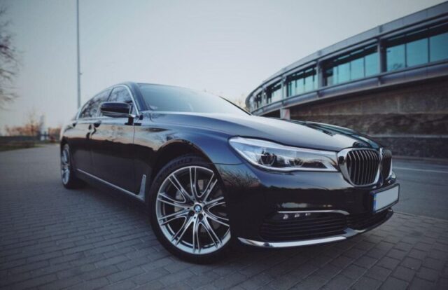 Особенности и преимущества аренды авто премиум-класса