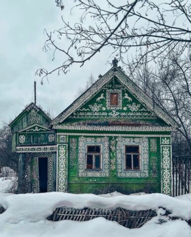 Блогер показала сказочный заброшенный домик в Тверской области Блогер показала сказочный заброшенный домик в Тверской области