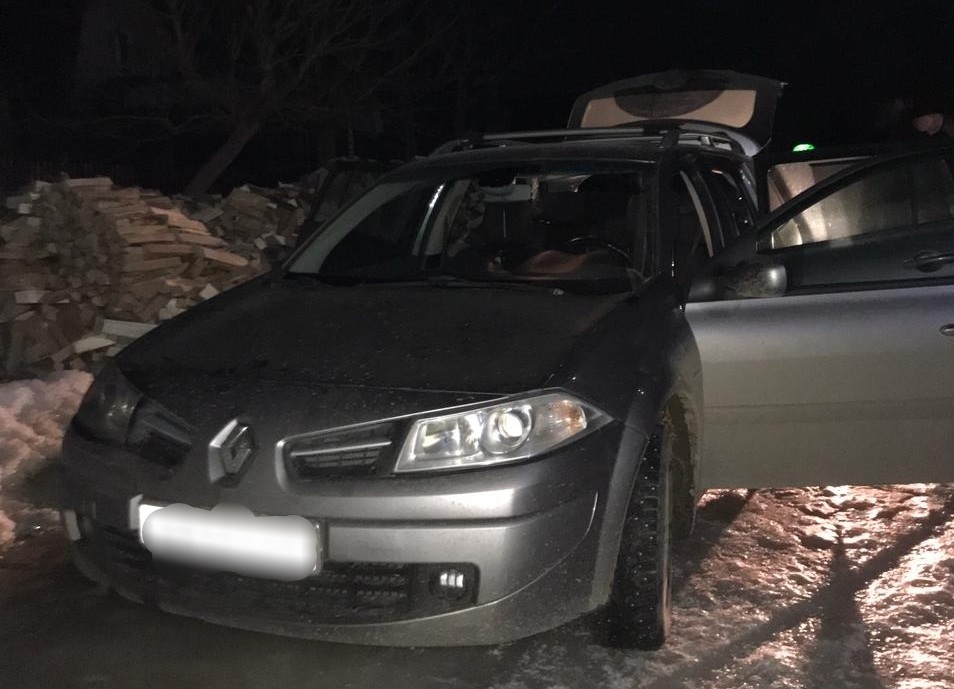 В Западной Двине задержали мужчину с крупной партией наркотиков В Западной Двине задержали мужчину с крупной партией наркотиков
