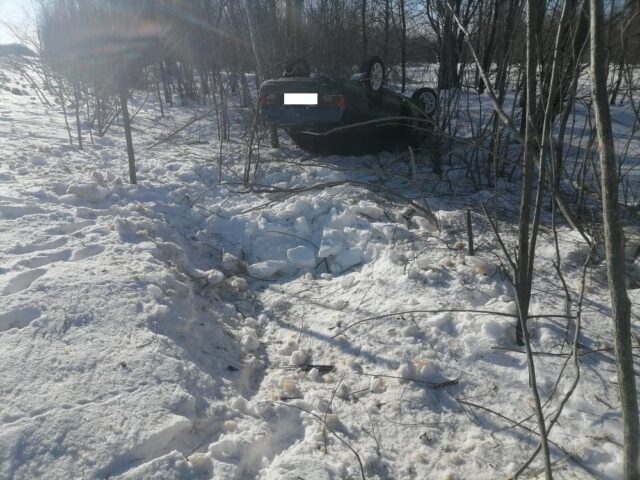 В Тверской области молодой водитель уехал в кювет
