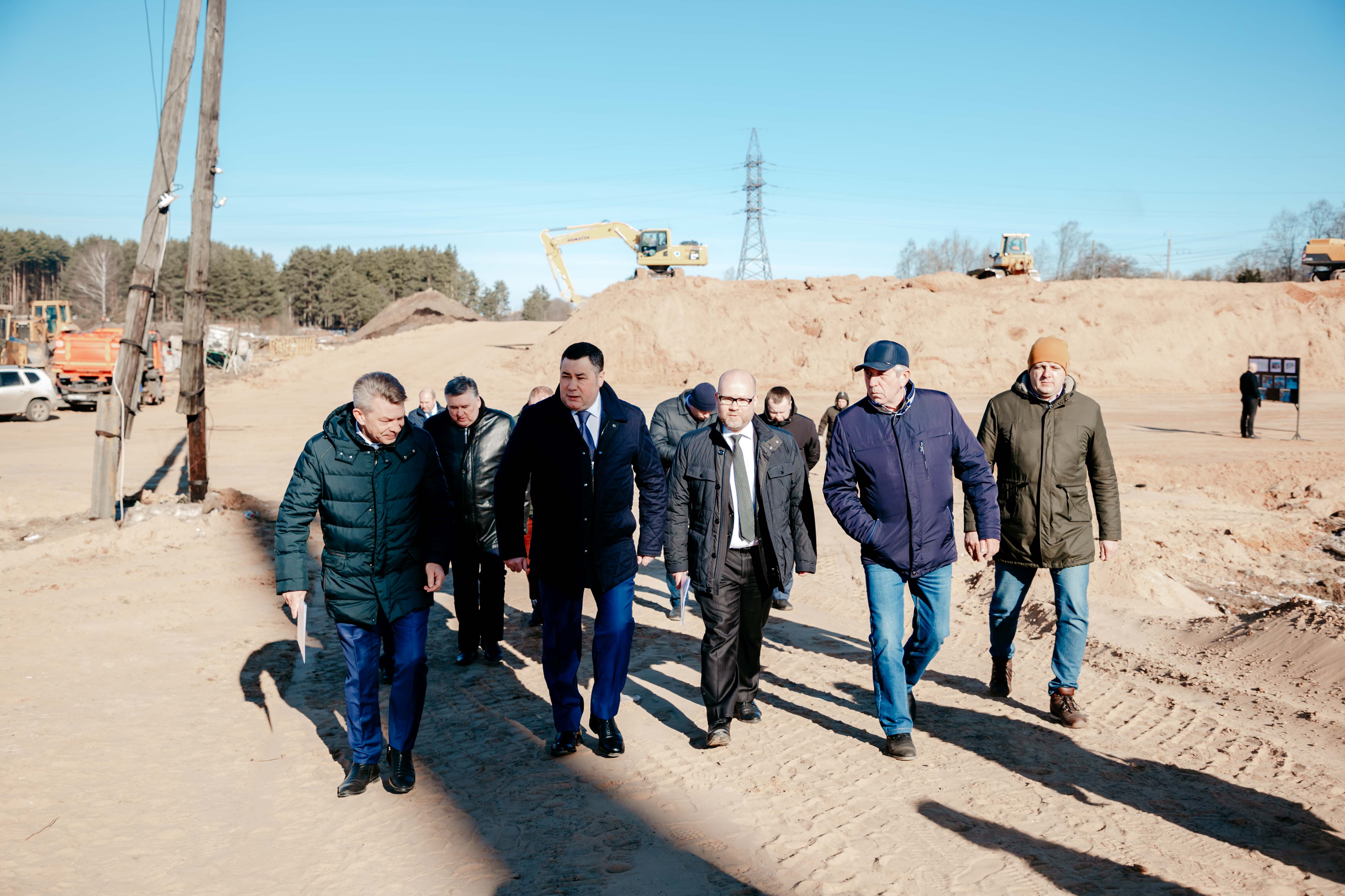 Игорь Руденя посетил площадку строительства Западного моста в Твери Игорь Руденя посетил площадку строительства Западного моста в Твери