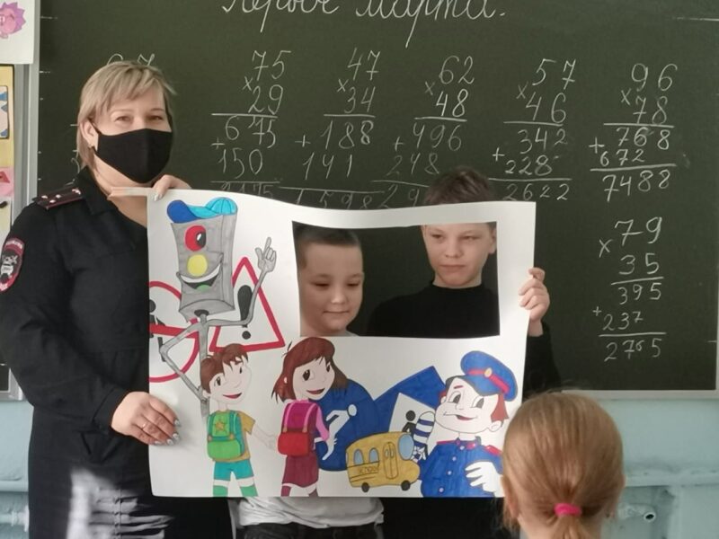 Ржевские школьники сделали "Селфи дорожной безопасности"