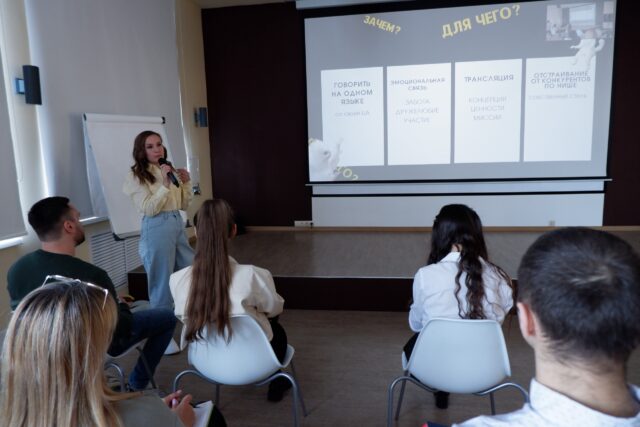 Тверские специалисты помогают творческим землякам развивать социальные сети Тверские специалисты помогают творческим землякам развивать социальные сети