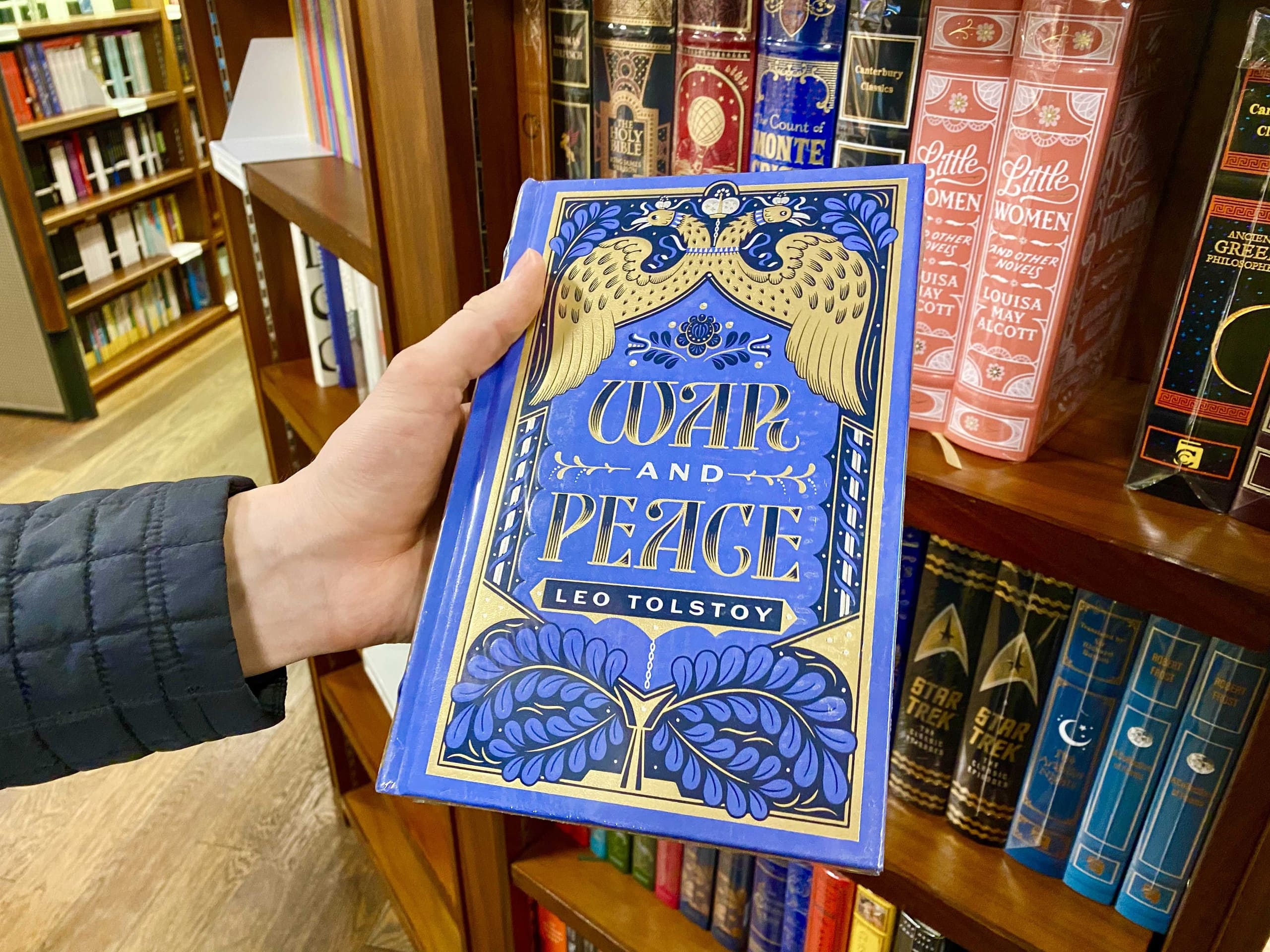 В одном ряду с Камю и Кафкой: В отличие от Запада Южная Корея не спешит отказываться от русского искусства