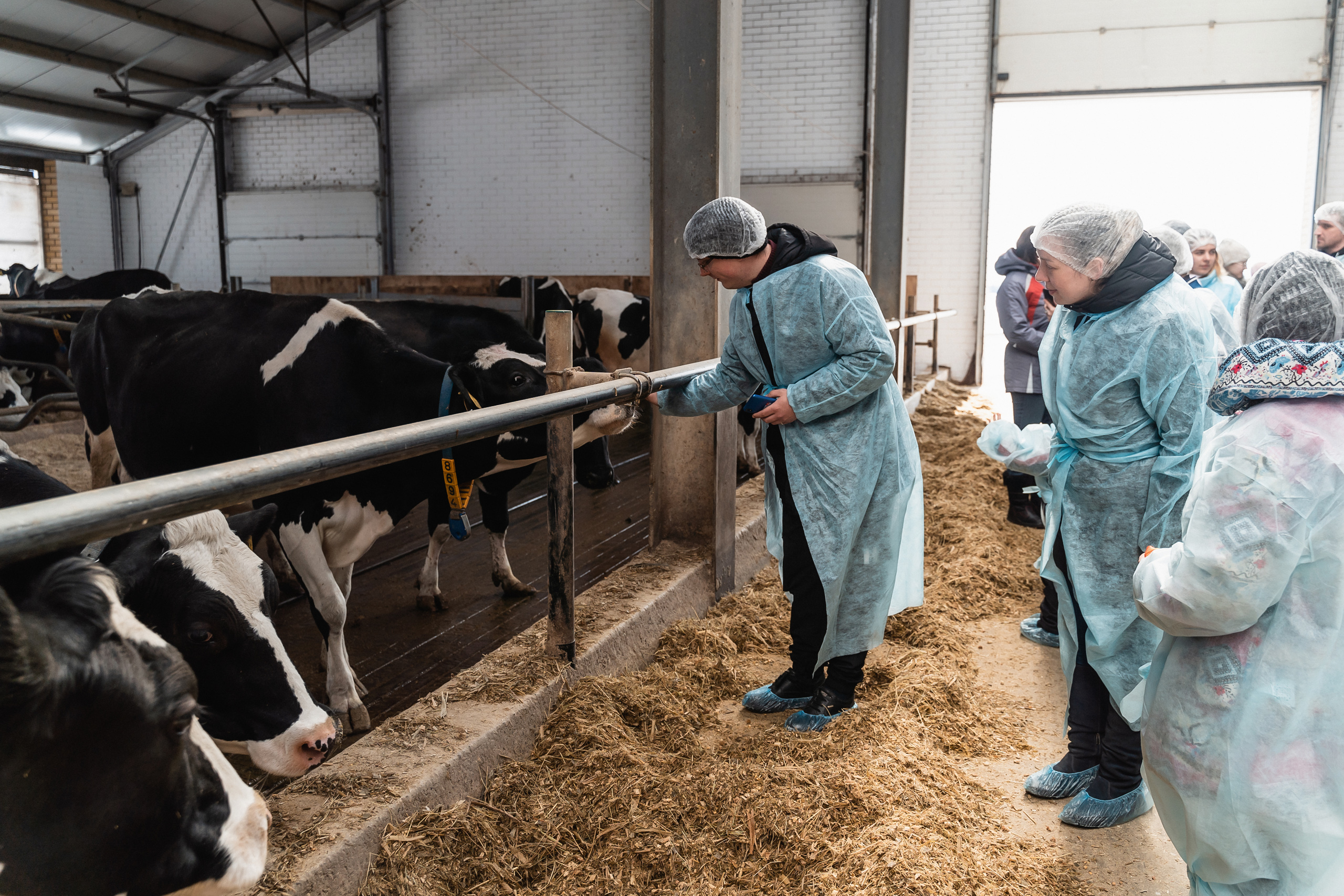 ЗАО "Калининское" с экскурсией посетили вынужденные переселенцы с Украины