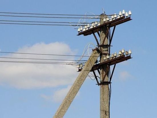 Восстановлено электроснабжение в домах жителей деревень Андреапольского округа Восстановлено электроснабжение в домах жителей деревень Андреапольского округа