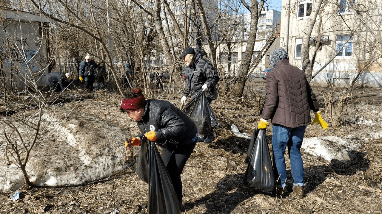 В Твери проводят массовые субботники В Твери проводят массовые субботники
