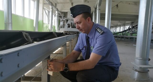 По Тверской и Ярославской областям провели феромонный мониторинг По Тверской и Ярославской областям провели феромонный мониторинг