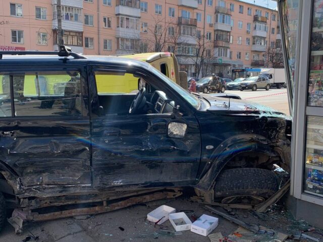 В Твери произошло серьезное ДТП с участием машины "скорой помощи"