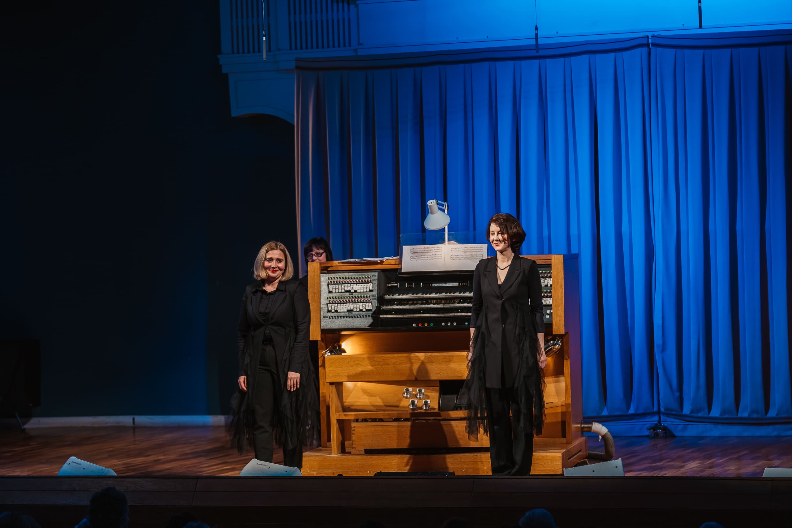 Концерт в четыре руки и ноги: дуэт «Organum» выступил на сцене тверской филармонии