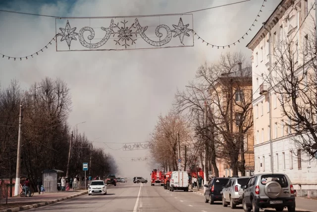 В ликвидации возгорания в здании тверского НИИ ВКО задействованы все необходимые силы и средства В Твери на Афанасия Никитина продлили перекрытие движения