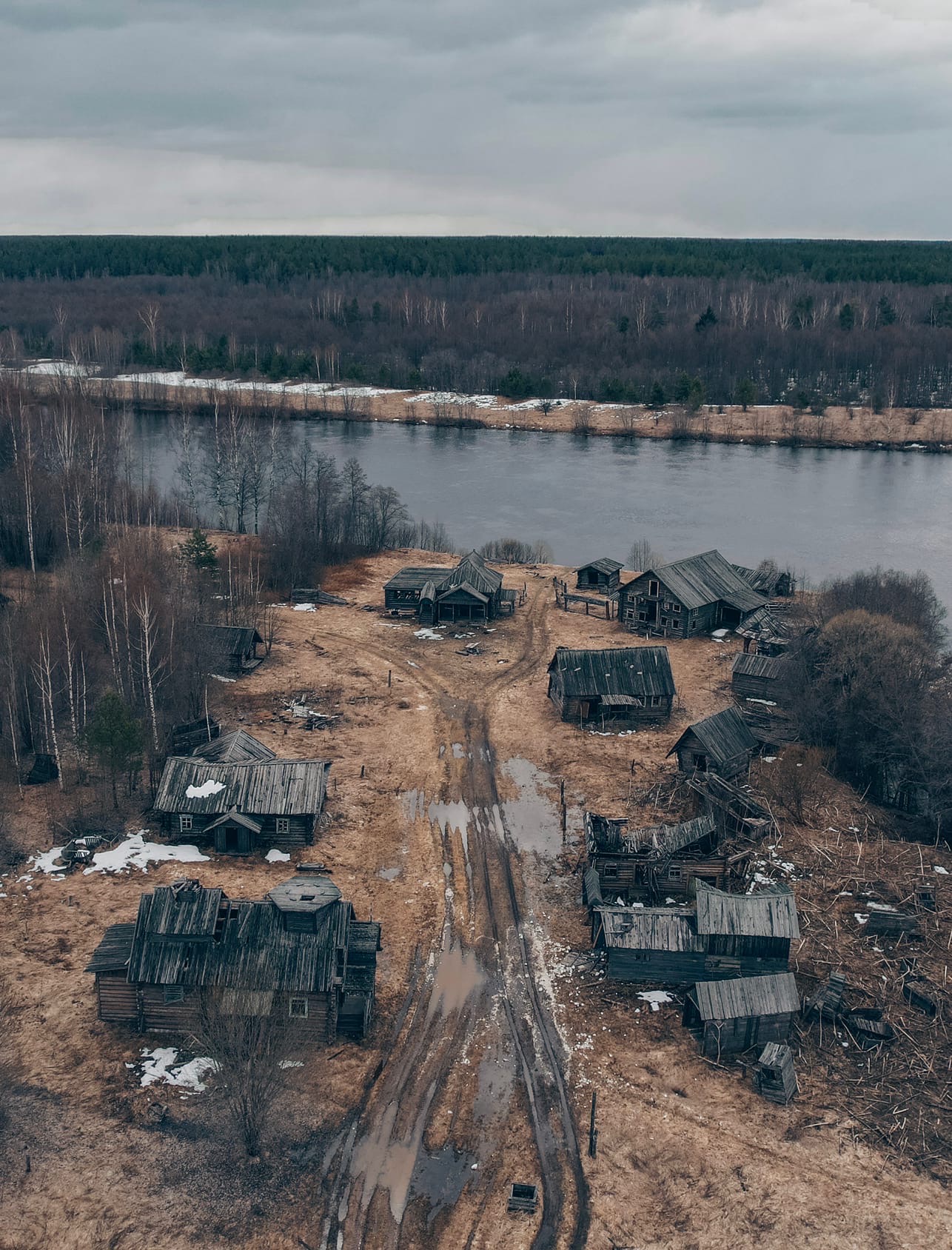 Блогер показала кинодеревню в Тверской области