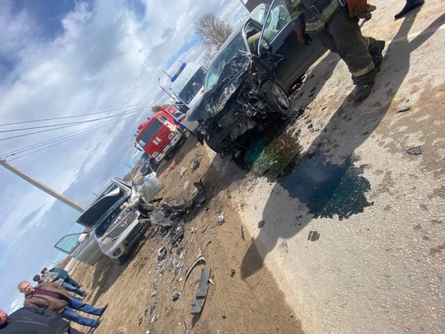 В Твери ослепленный солнцем водитель иномарки врезался во встречный автомобиль В Твери ослепленный солнцем водитель иномарки врезался во встречный автомобиль