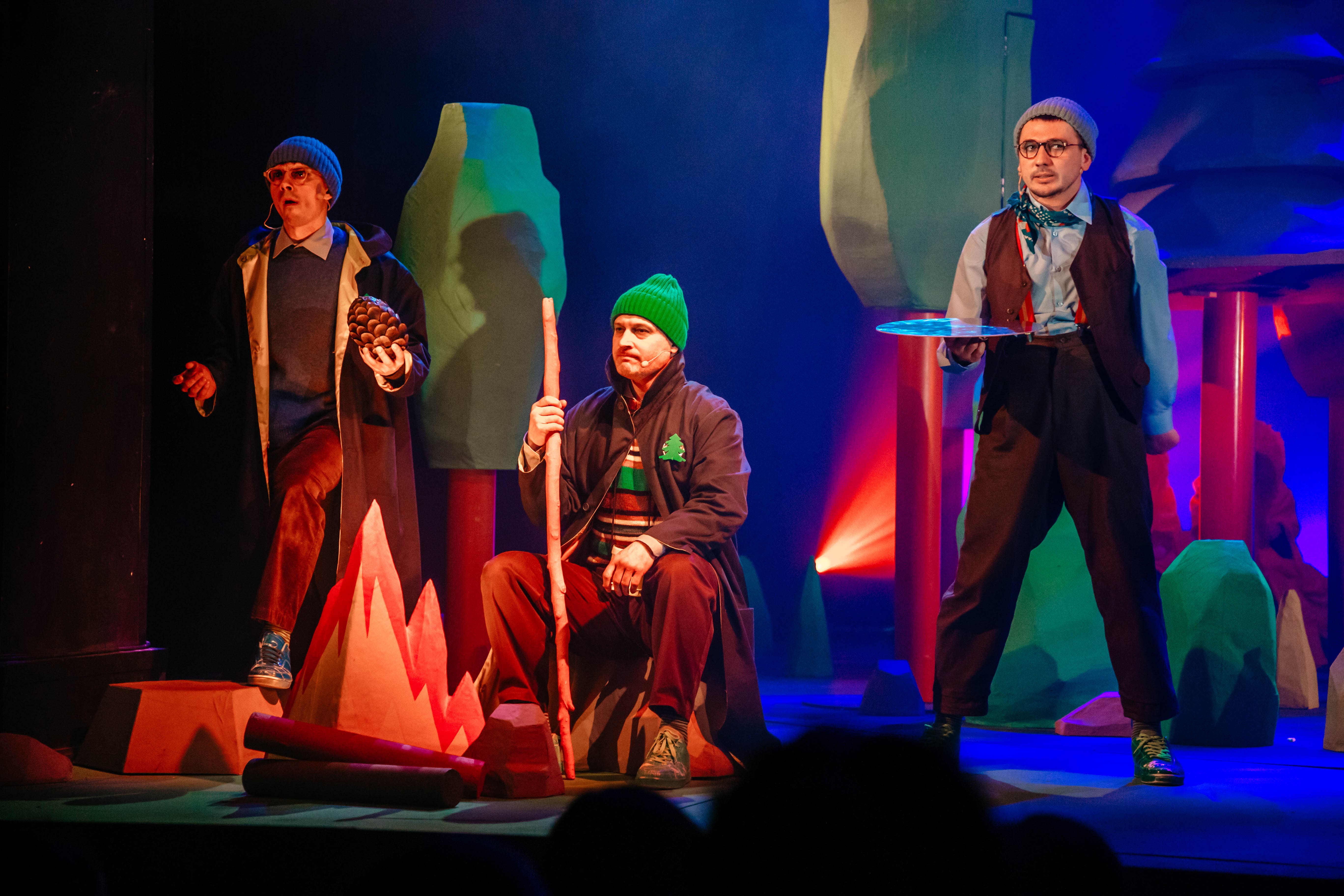 Пушистый злодей и запутанная история: В ТЮЗе представили по-настоящему "Зверский детектив"