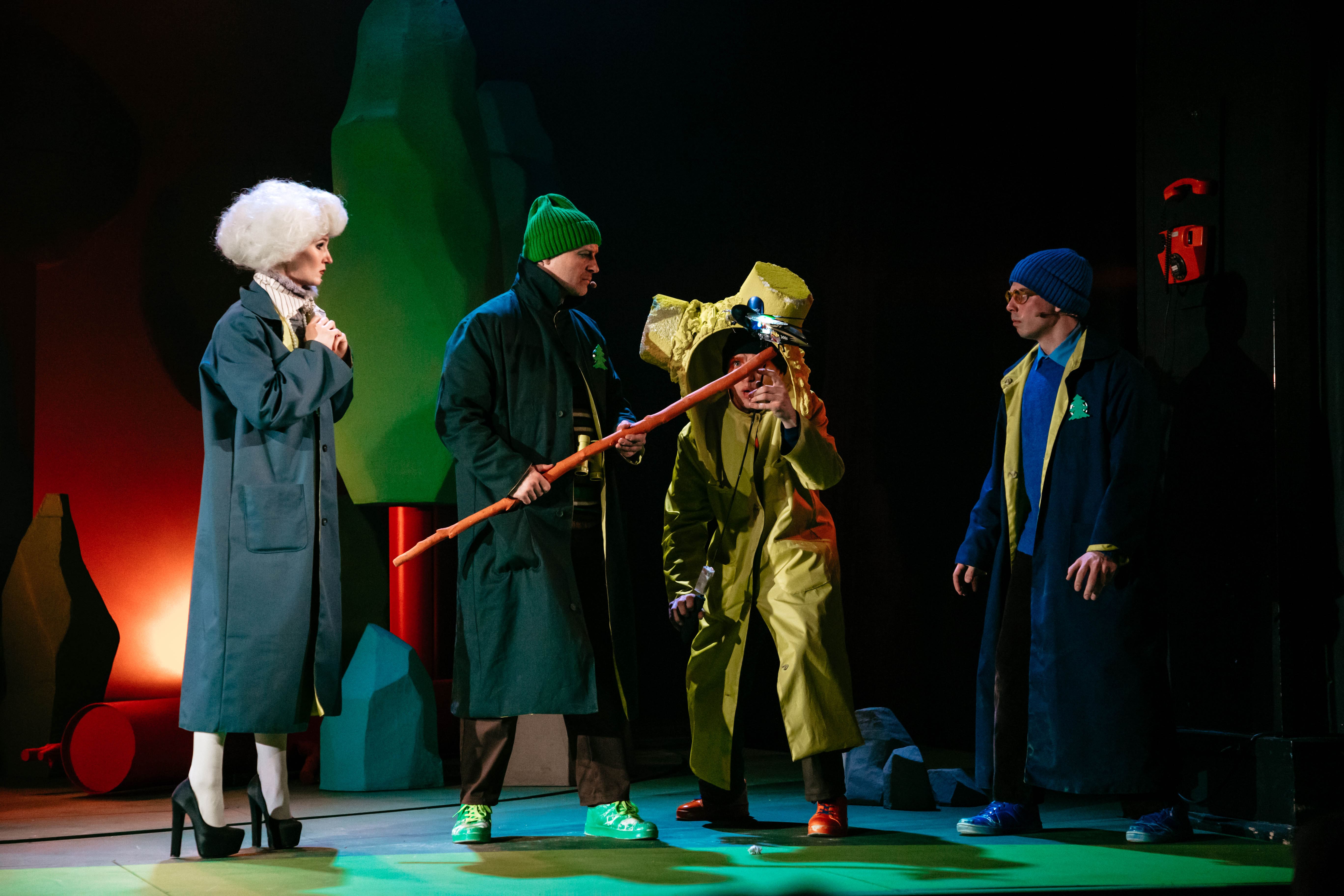 Пушистый злодей и запутанная история: В ТЮЗе представили по-настоящему "Зверский детектив"