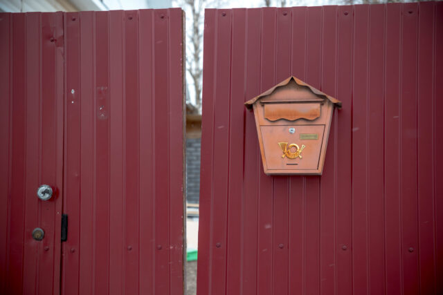 «Ты трус»: британские журналисты оскорбили друга погибшего российского солдата