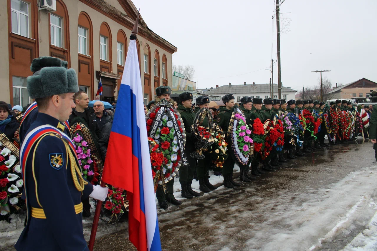 В Западной Двине простились с погибшим во время спецоперации на Украине военнослужащим
