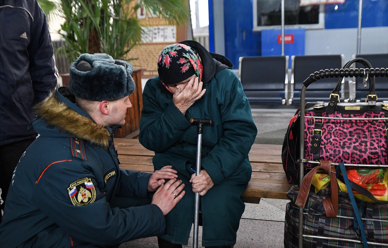 Люди Донбасса рассказали о том, почему они встали на борьбу с украинскими нацистами