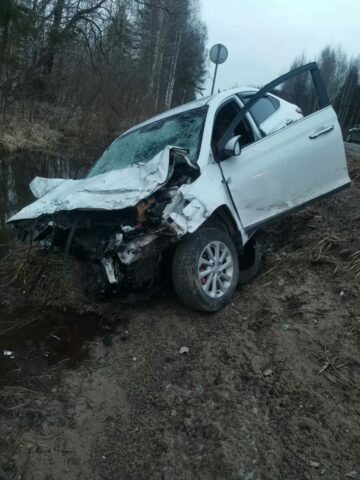 На М-10 в Конаковском районе в аварии погиб водитель, двое пострадали