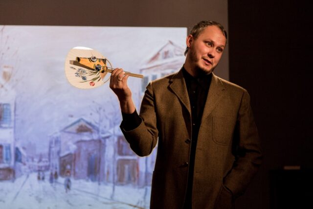 Тверской чтец Алексей Зинатулин представит моноспектакль "Старые друзья" Тверской чтец Алексей Зинатулин представит моноспектакль "Старые друзья"