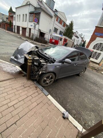 Пожилая жительница Твери пострадала в аварии по своей вине