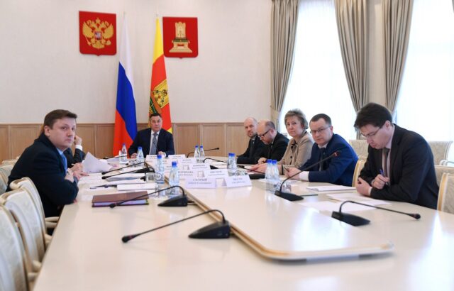 В Тверской области производителям школьной формы для детей из многодетных семей направят порядка 283 млн рублей В Тверской области производителям школьной формы для детей из многодетных семей направят порядка 283 млн рублей