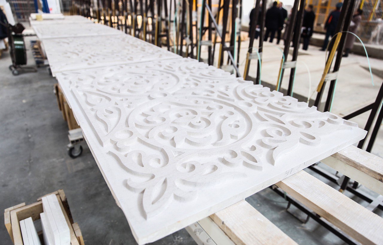 Игорь Руденя посетил камнеобрабатывающий завод в Зубцовском районе