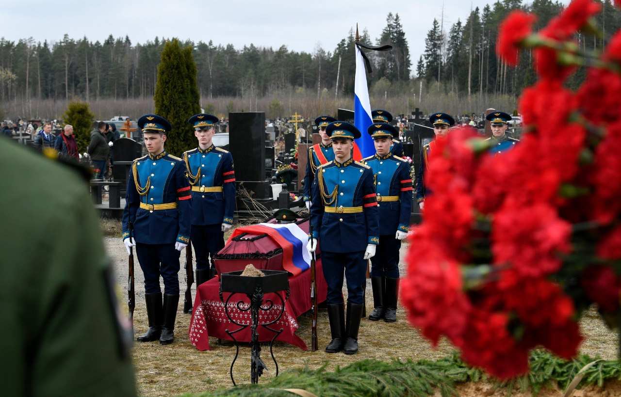 В поселке Сахарово простились с военнослужащим Игорем Лёвкиным, погибшим во время спецоперации на Украине
