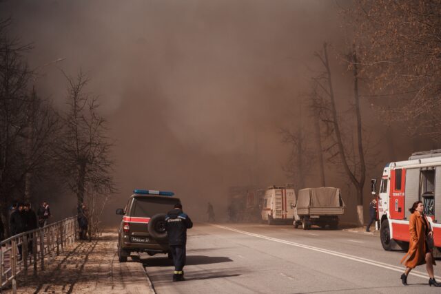В Твери на набережной Афанасия Никитина горит здание